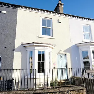 https://2-west-view.yorkshirehotels.net